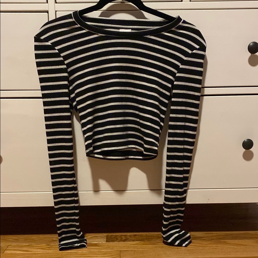 Striped Black and White Long Sleeve Top